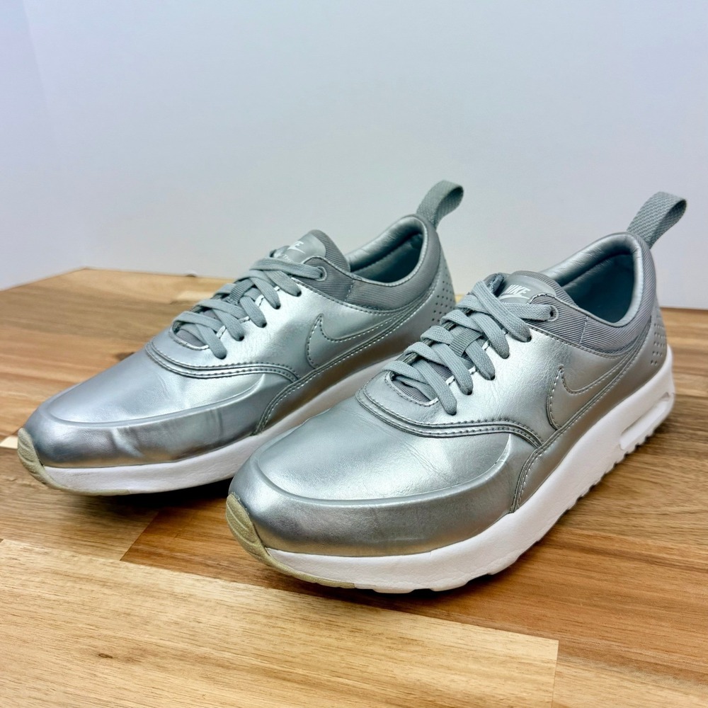 Nike Thea Air Max Metallic Silver Women's Sneakers Shoes Size 6 US 819640 001